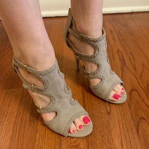 Lauren Conrad nude heels